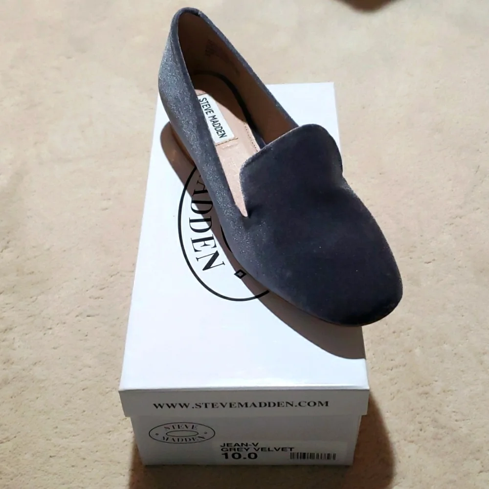 Shoes - Picture 1 of 6